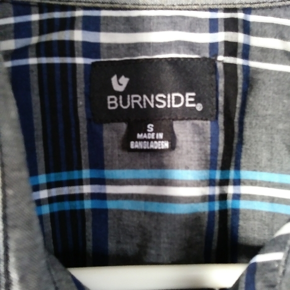 Button down shirt - Picture 2 of 3